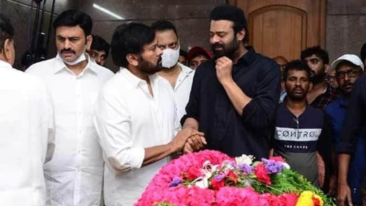 Salaar actor Prabhas breaks down Krishnam Raju death see video