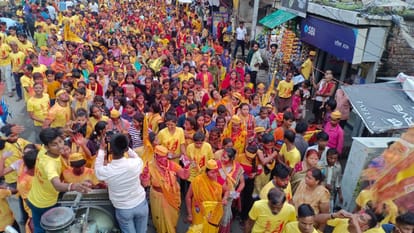 King of Shiva Park bid farewell with moist eyes, devotees took a pledge