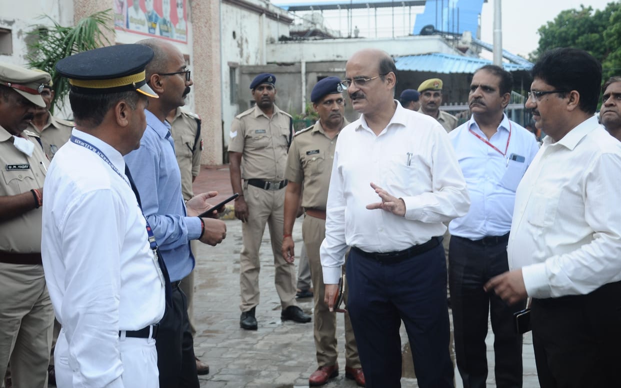 Railway General Manager expressed displeasure after seeing the shortcomings
