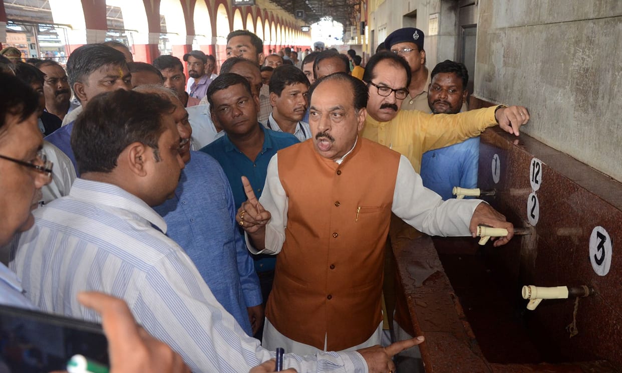 Chairman was inspecting, rain water was dripping at the station
