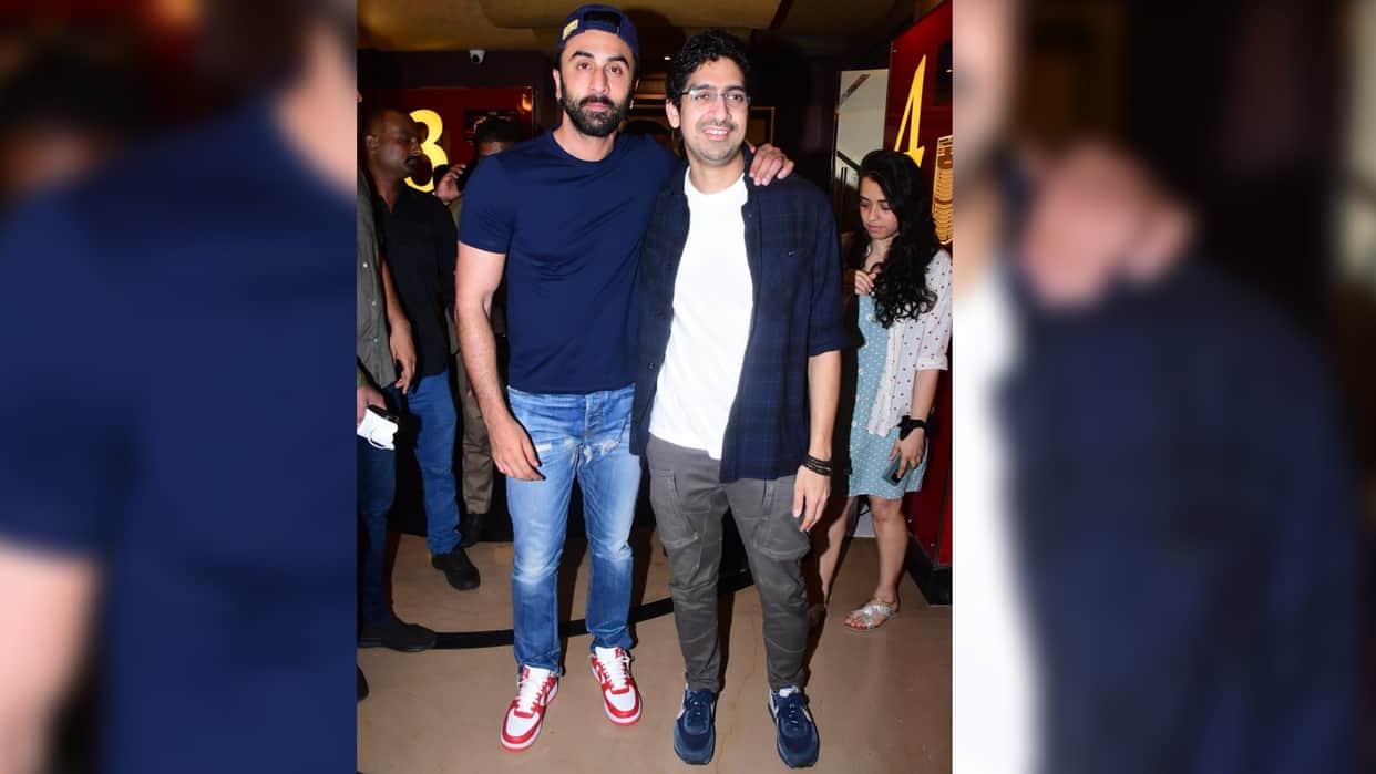 Brahmastra: Ranbir Kapoor Rushes to help fans from falling as they tries to click photos with him with ayan mu