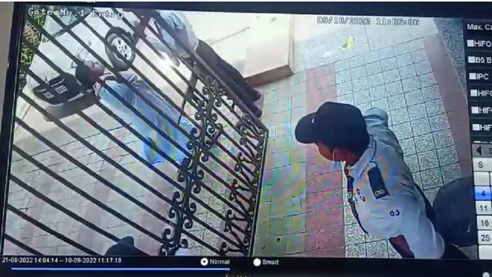 Woman slaps guard in Noida for delay in opening gate
