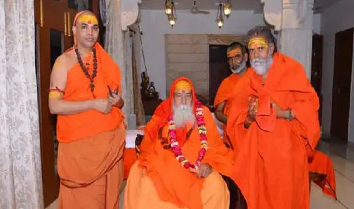 Shankaracharya  Swami Swaroopanand Death chain of disciple tradition of emperor broken