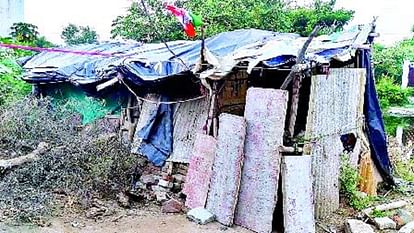 Duda 3640 houses built with Rs 125 crores fell into ruins in 14 years