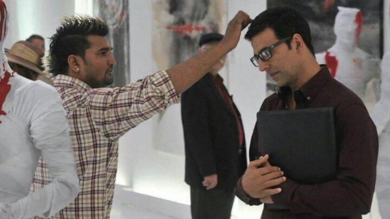 akshay kumar hair dresser milan jadhav died actor shares emotional note
