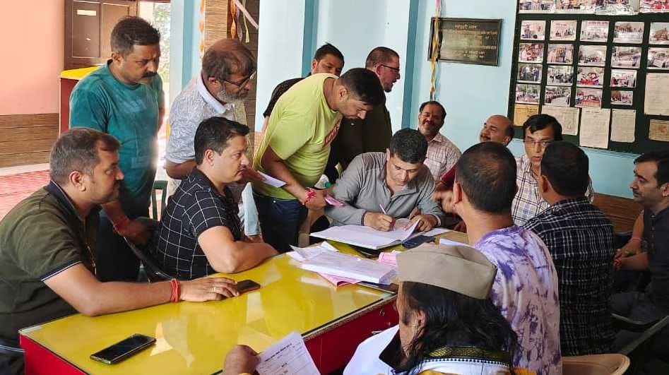 Vyapar Mandal Election are on Full Swing