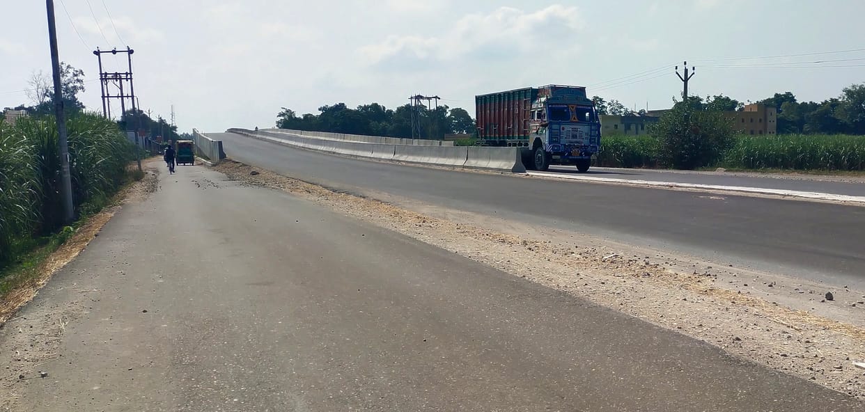 Now there is a boom in the construction of bridges on the Meerut-Karnal highway