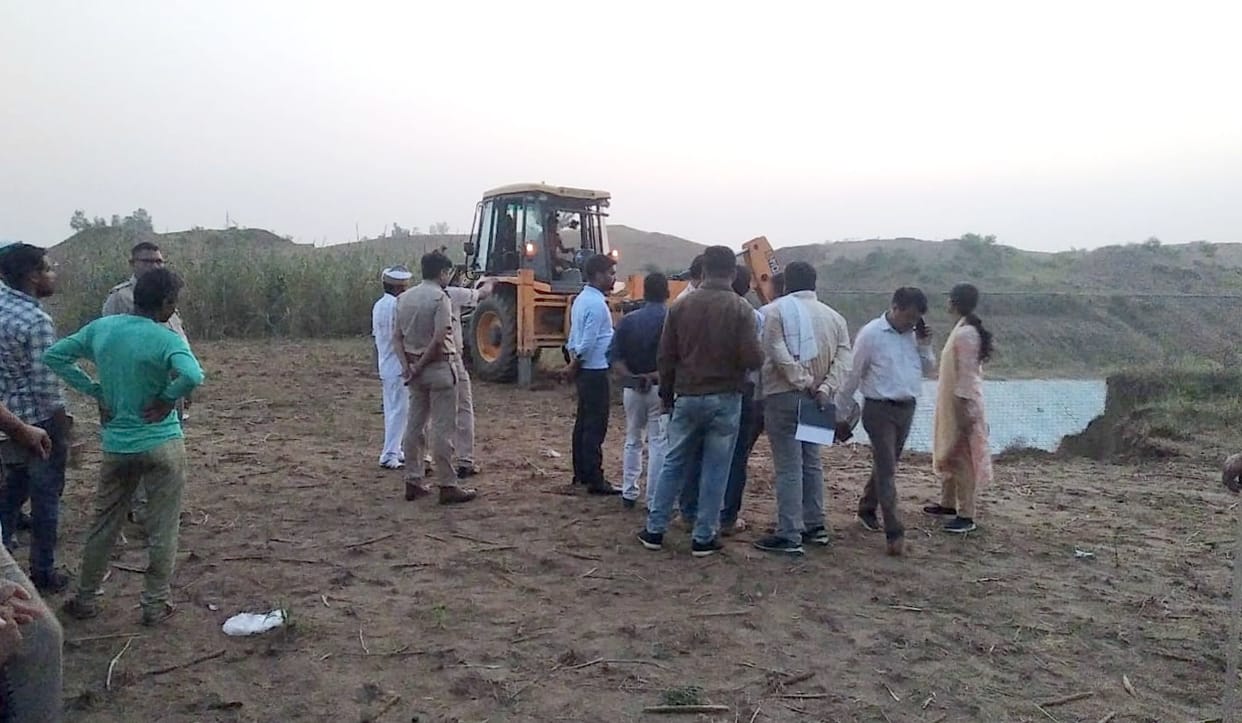 Water stopped to fill the gap of Middle Ganga Canal