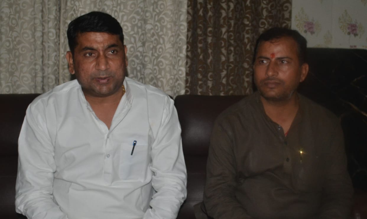 minister press confrence in dak bangla