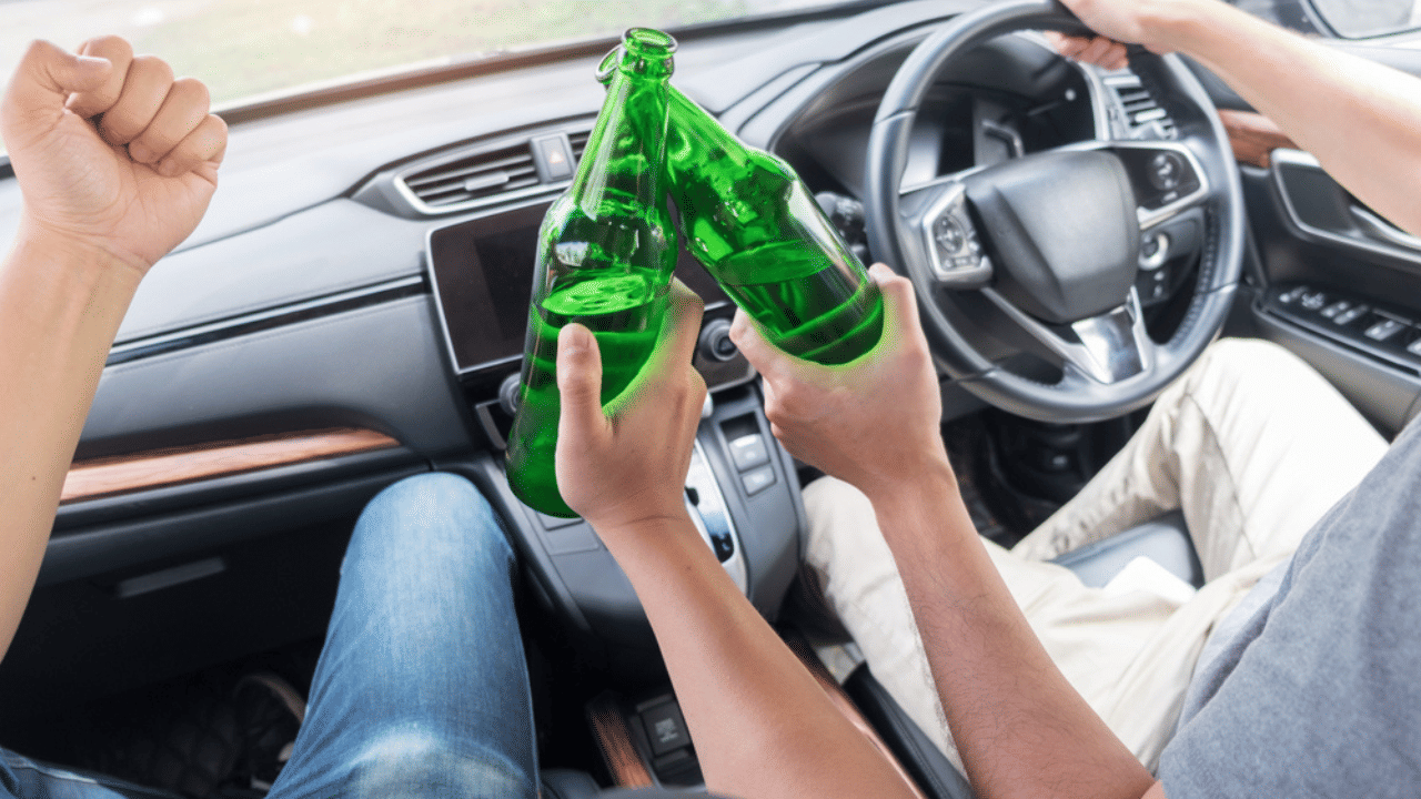Five points to avoid road accident while driving car or bike always keep these things in mind