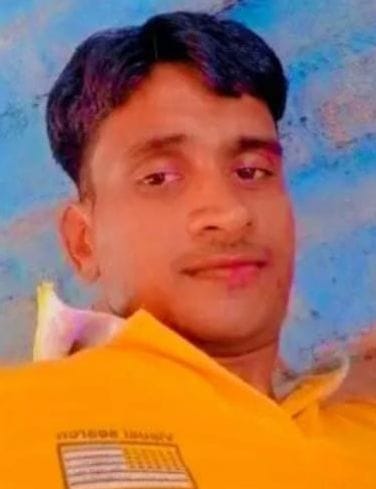 Road accident in hardoi, two people died