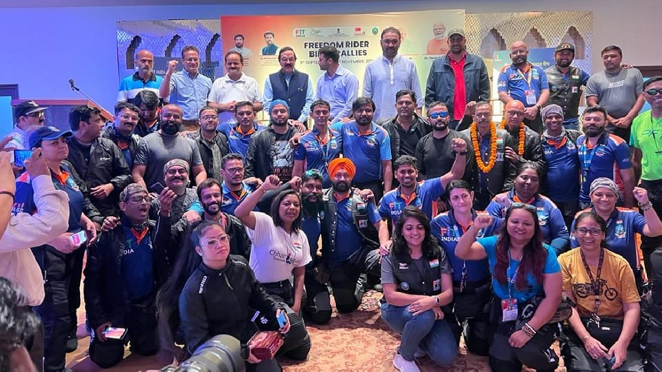 Fit India Freedom Rider Bike Rally enters Jammu and Kashmir, welcomes Kathua