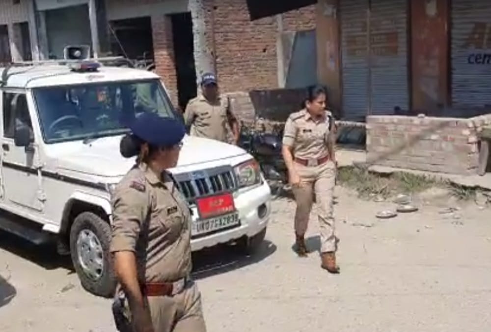 Haridwar poisonous liquor case: villagers in fear of police and not get treatment by medical team