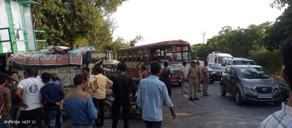 Loader driver injured in bus collision