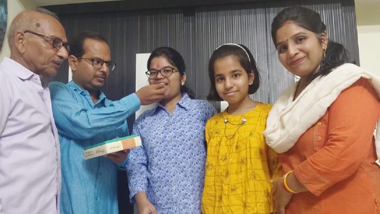 Gorakhpur Pragati Agarwal became JEE Advanced topper of IIT Kanpur zone among girls