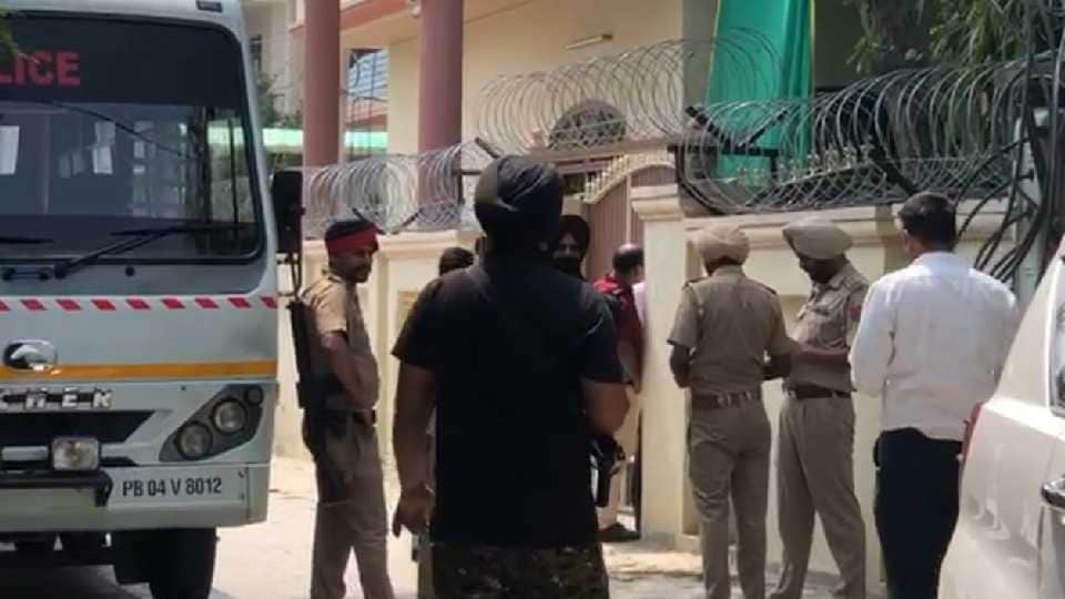 NIA raids 50 locations of gangsters across the country