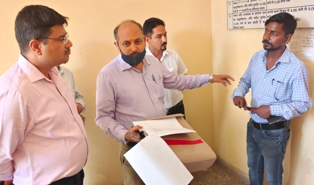 Raid in registrar office, one suspect caught
