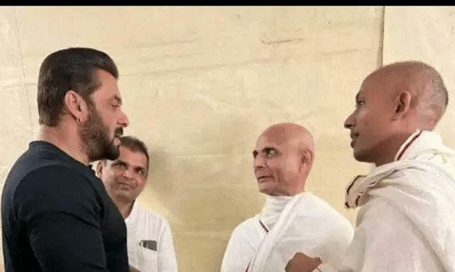 Big Bogg 16 Host Salman Khan Visit Jain Monk acharya vijay hansratnasur