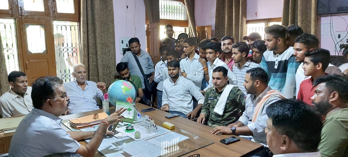 Uproar over refusing to come to school with Kalawa and Tilak