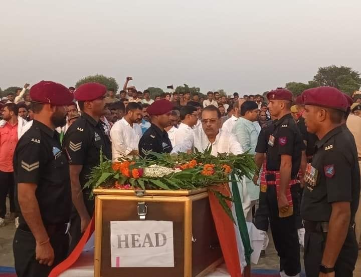 Martyr Surajpal was cremated with military honors