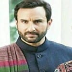 अभिनेता सैफ अली खान और उनकी मां शर्मिला टैगोर