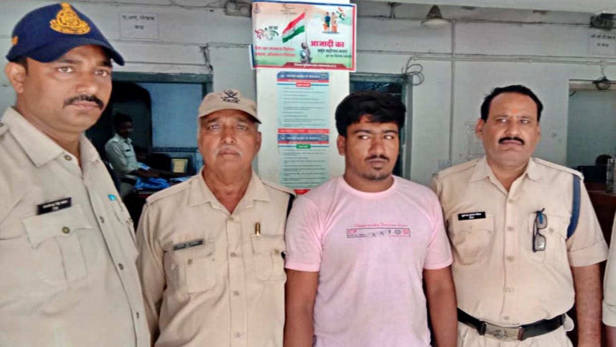 Satna News Abducted girl and absconding accused arrested from Telangana for 15 days