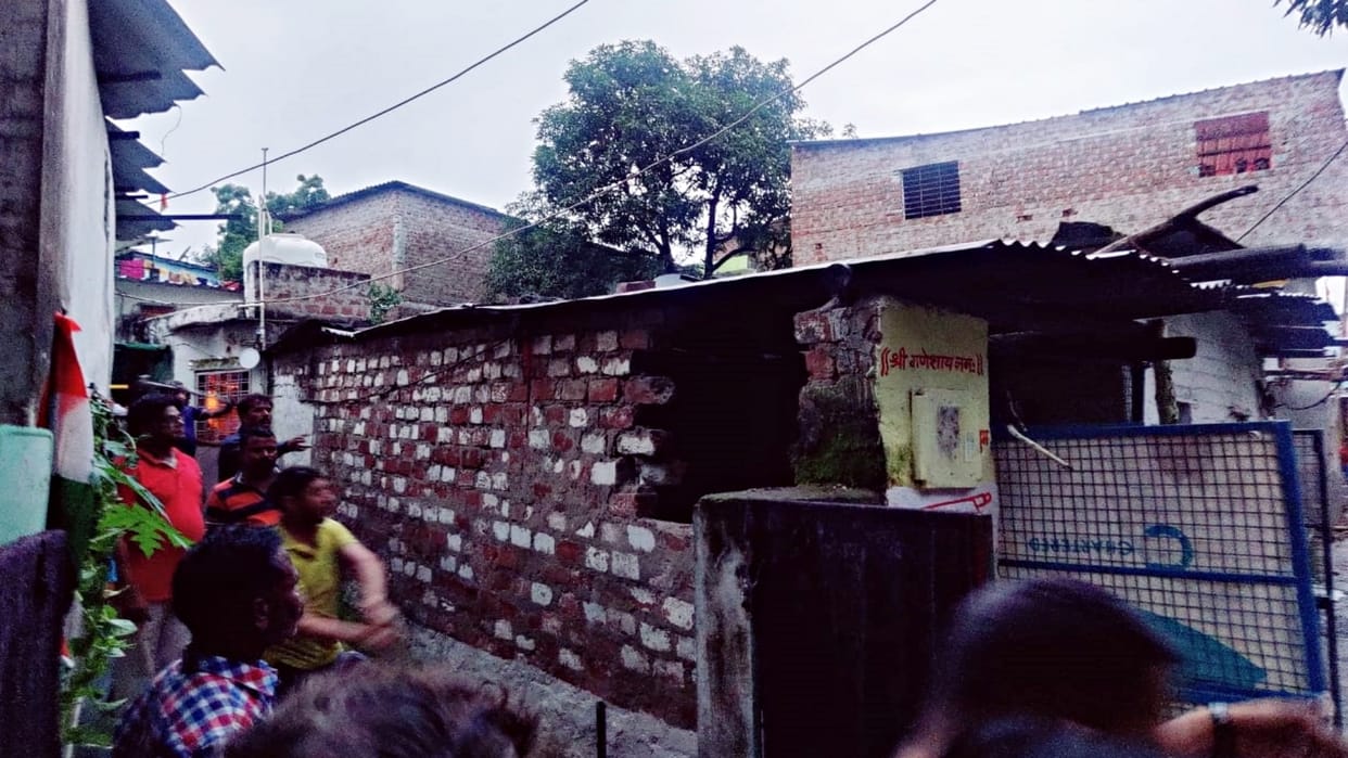 bulldozer run to house of bus driver accused of raping girl in bhopal