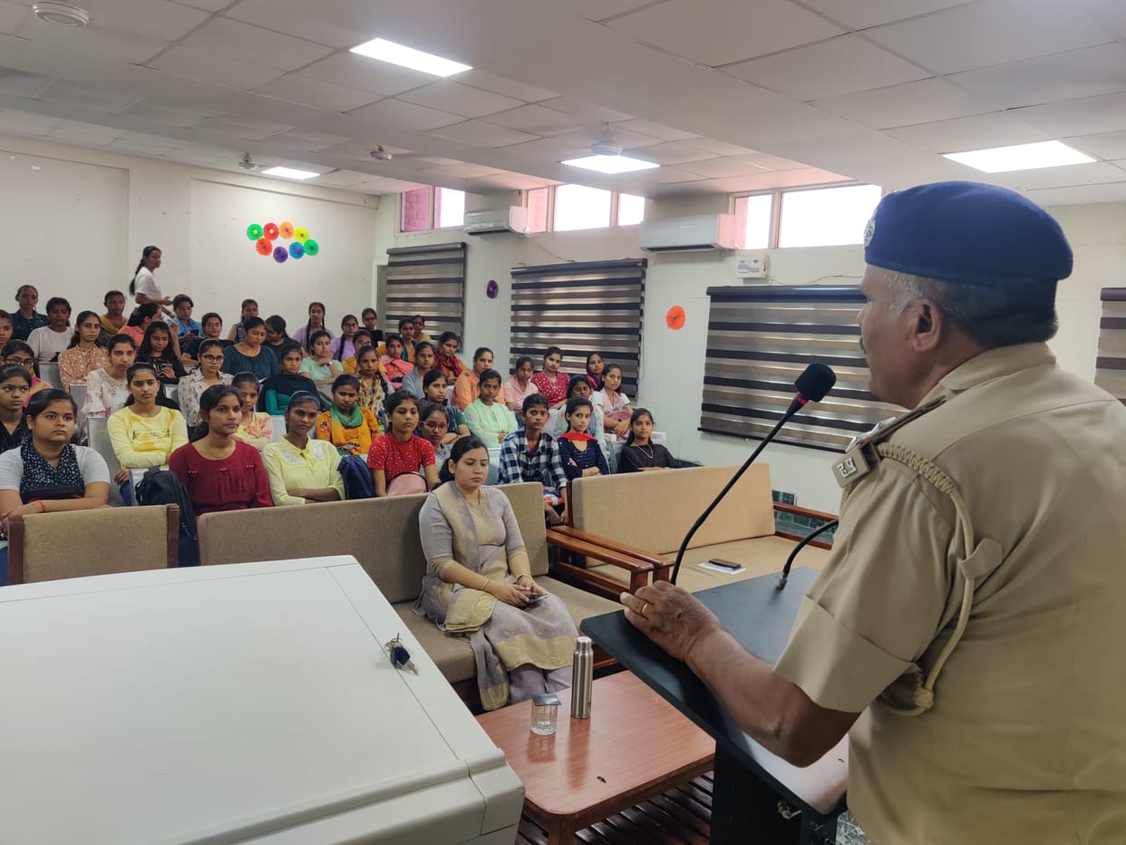 Teach traffic rules to girls, Kurukshetra
