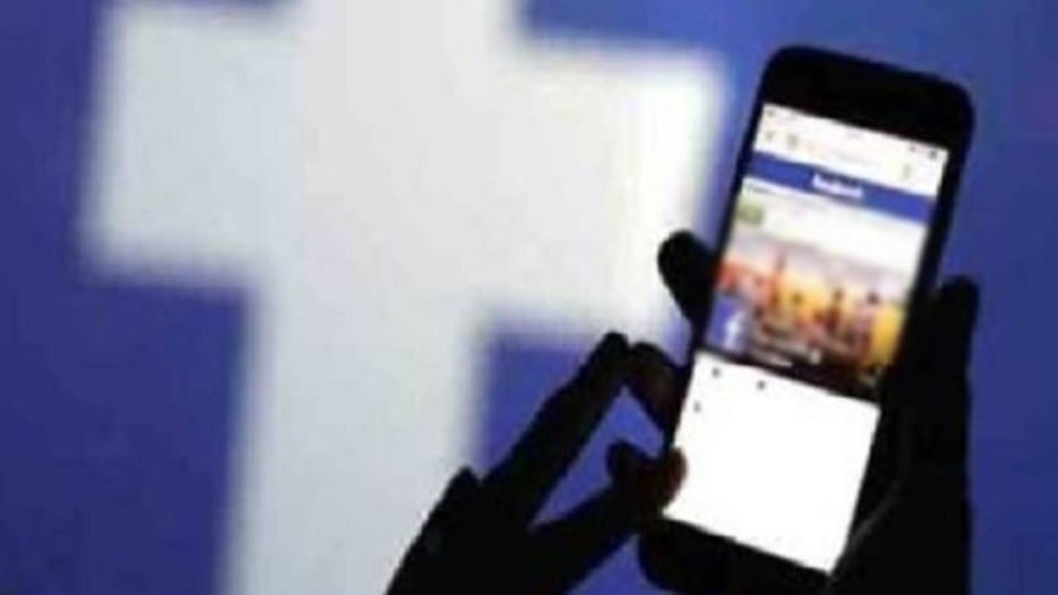 Divyang teacher suspended video of fight between two teachers was done live on Facebook in agra