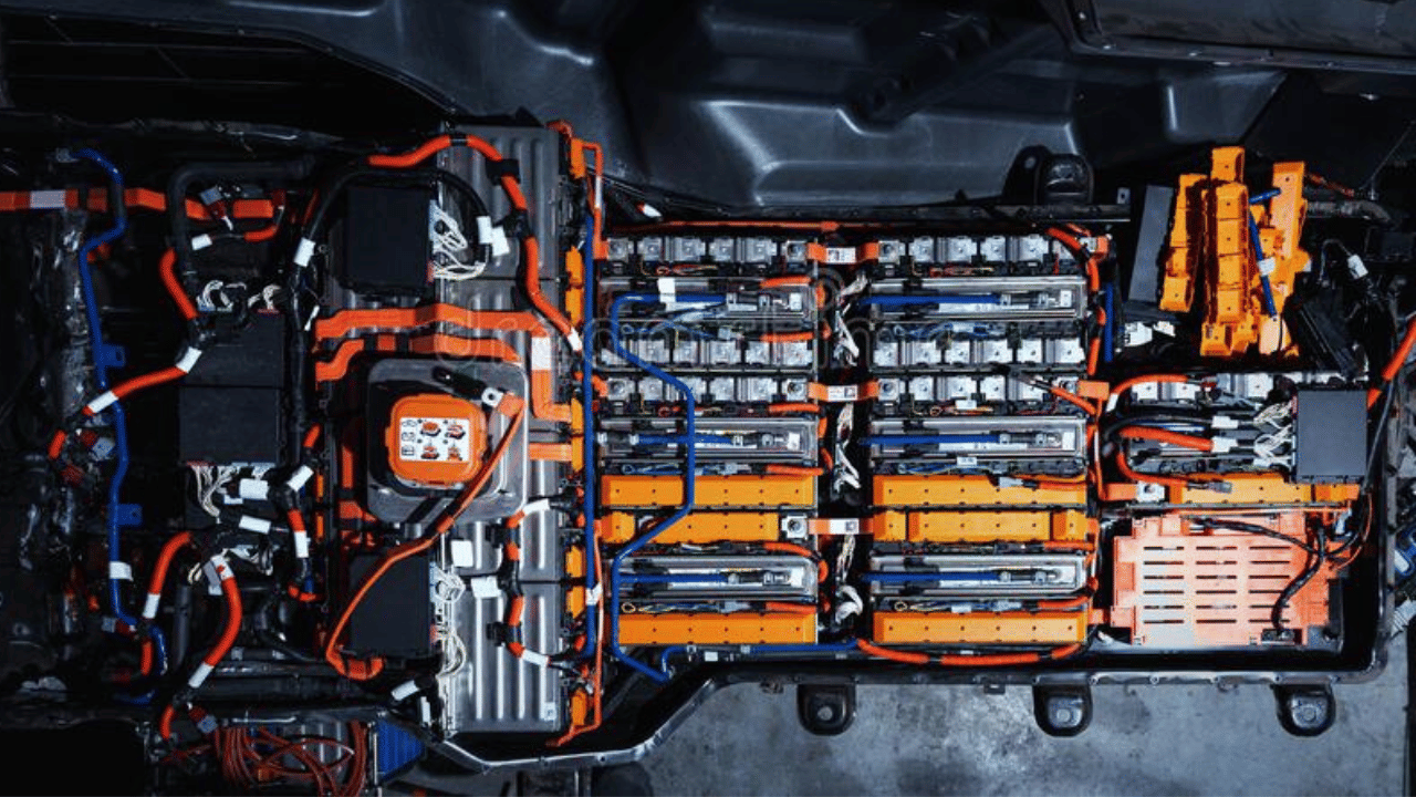 Do you know these four things about electric cars? Understand everything from security to danger