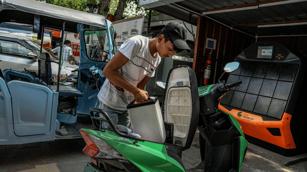 Electric bike and scooty catch fire due to these five reasons, you also know