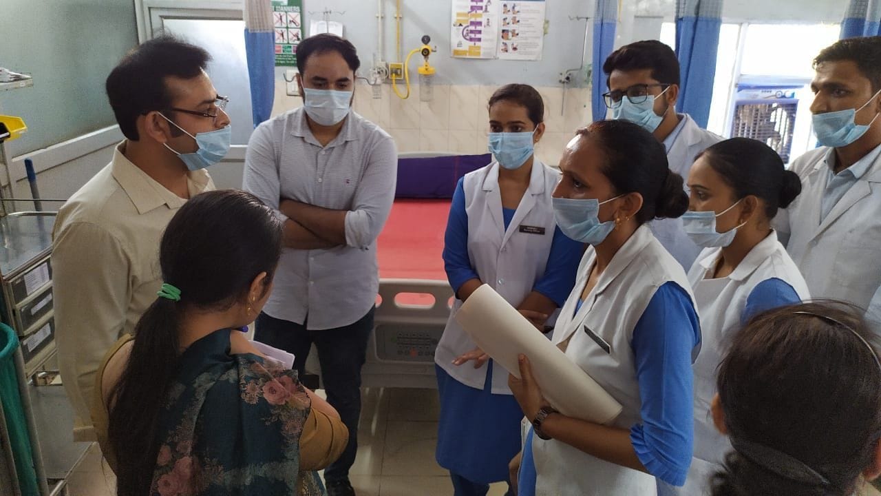 Staff nurse could not tell in which dustbin to put biowaste