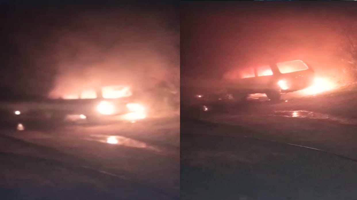 Two bikes and an omni van were set on fire in the bus stand  pini kullu