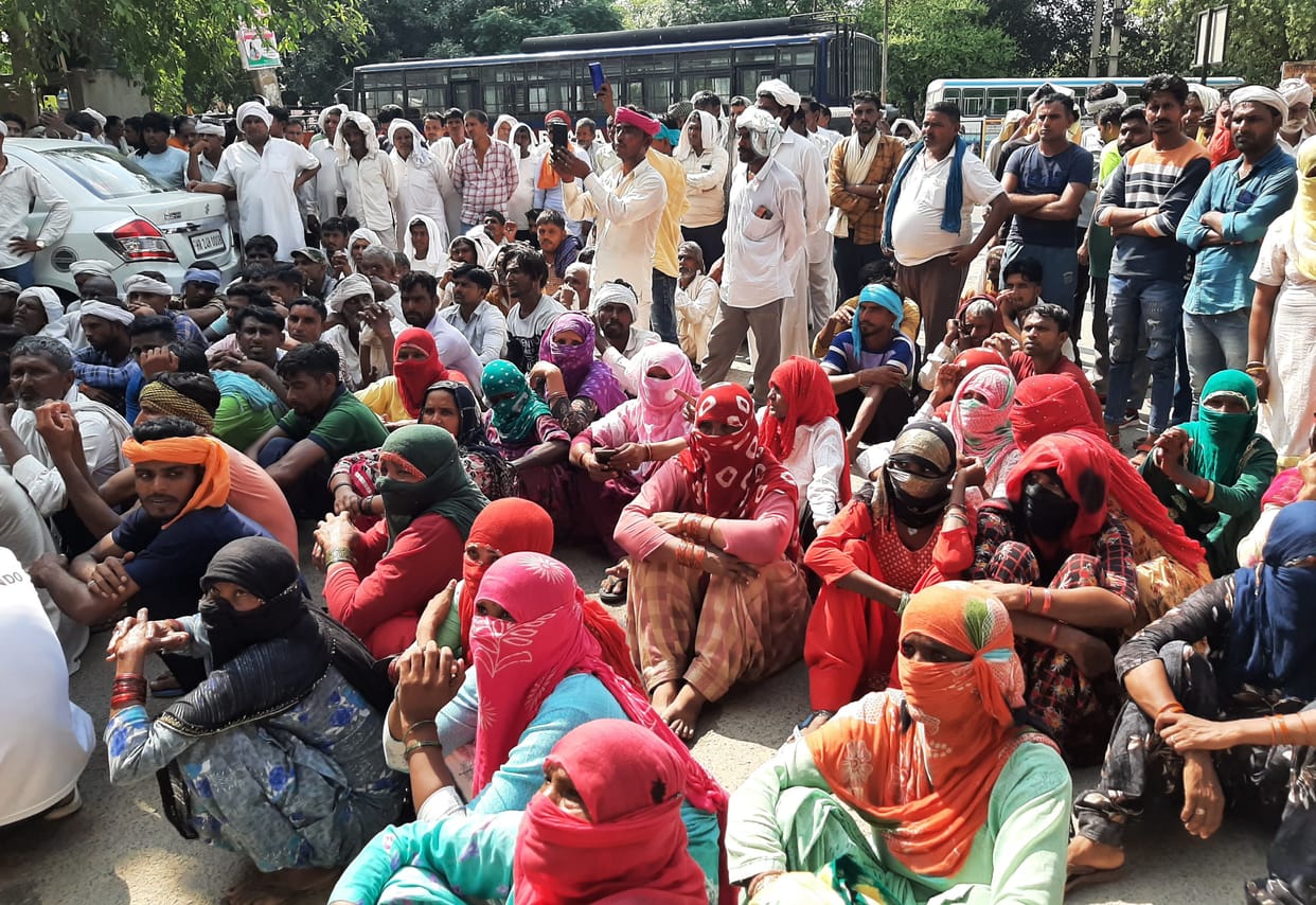 The dead body was not picked up even on the fourth day if the accused of murder were not arrested