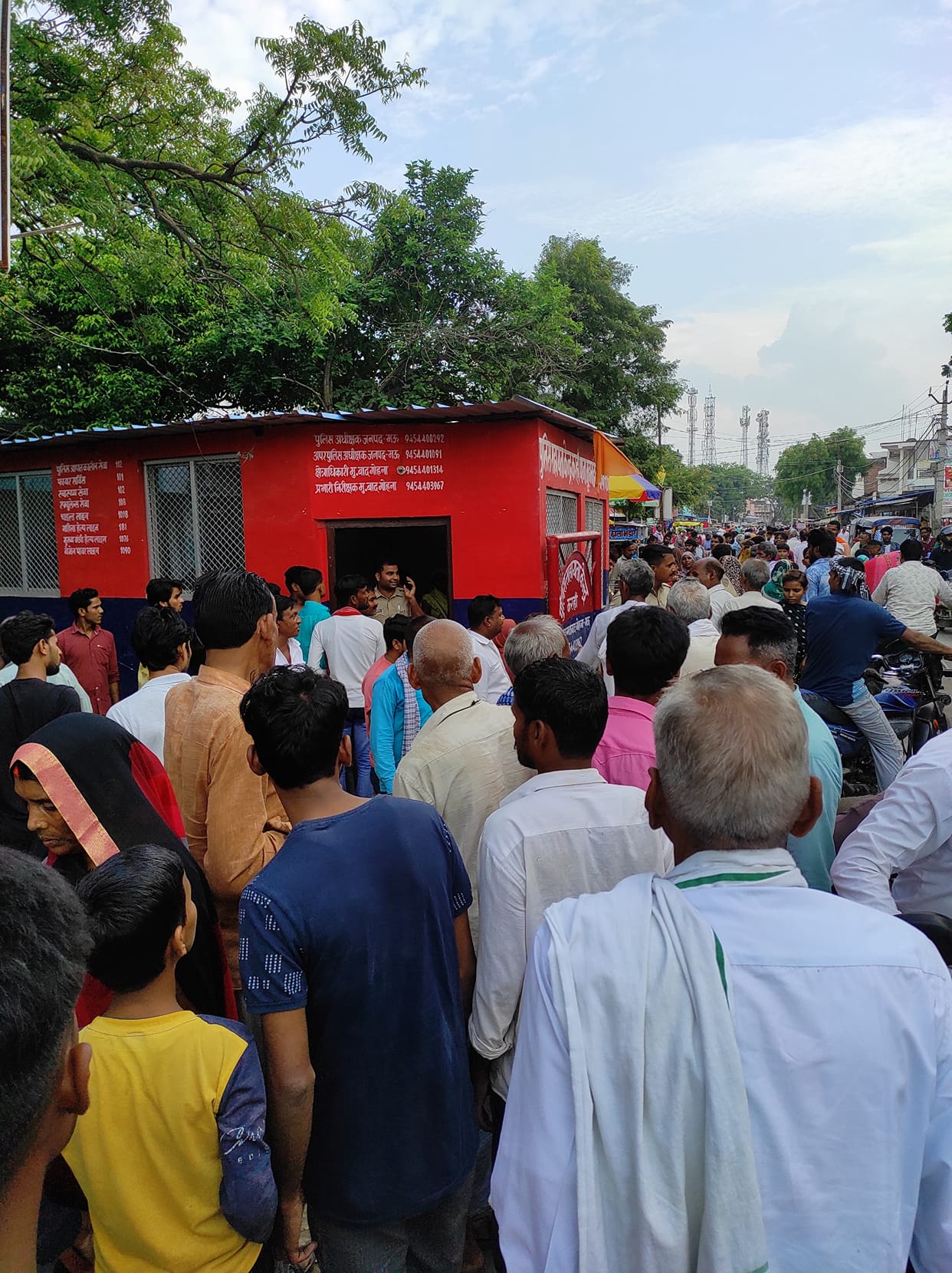 The youth was attacked by a mob on the rumor of a child thief