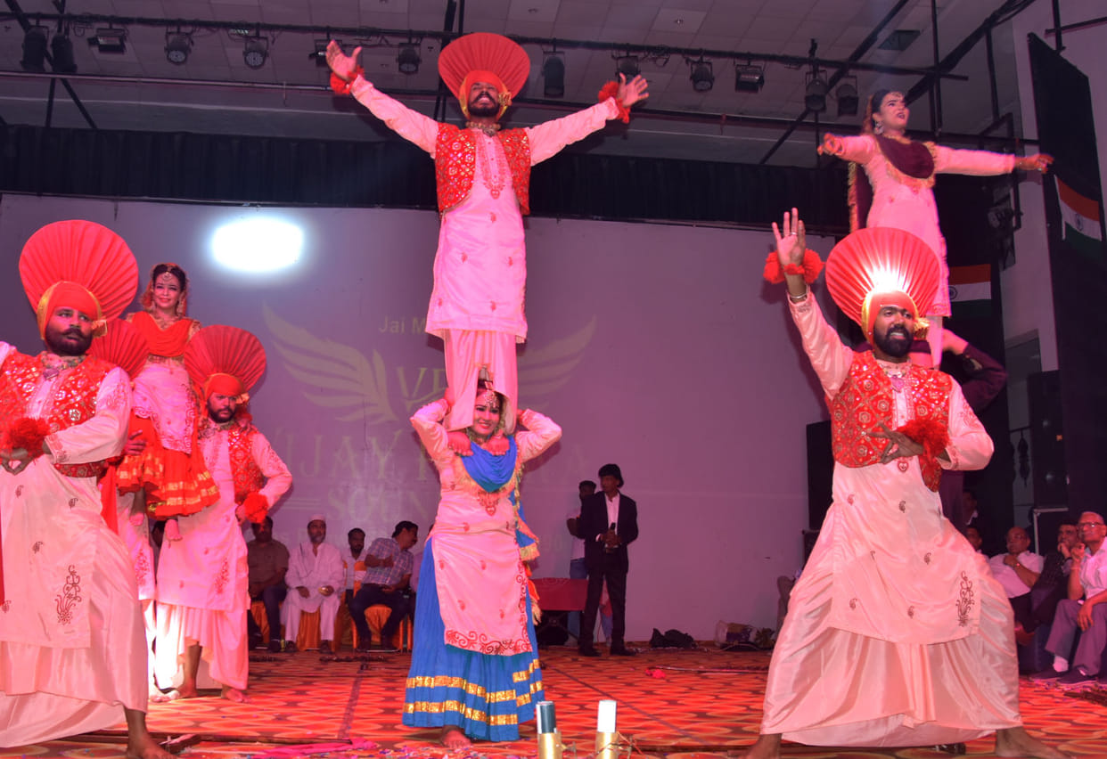 The audience danced till late at night in the Punjabi poet's court