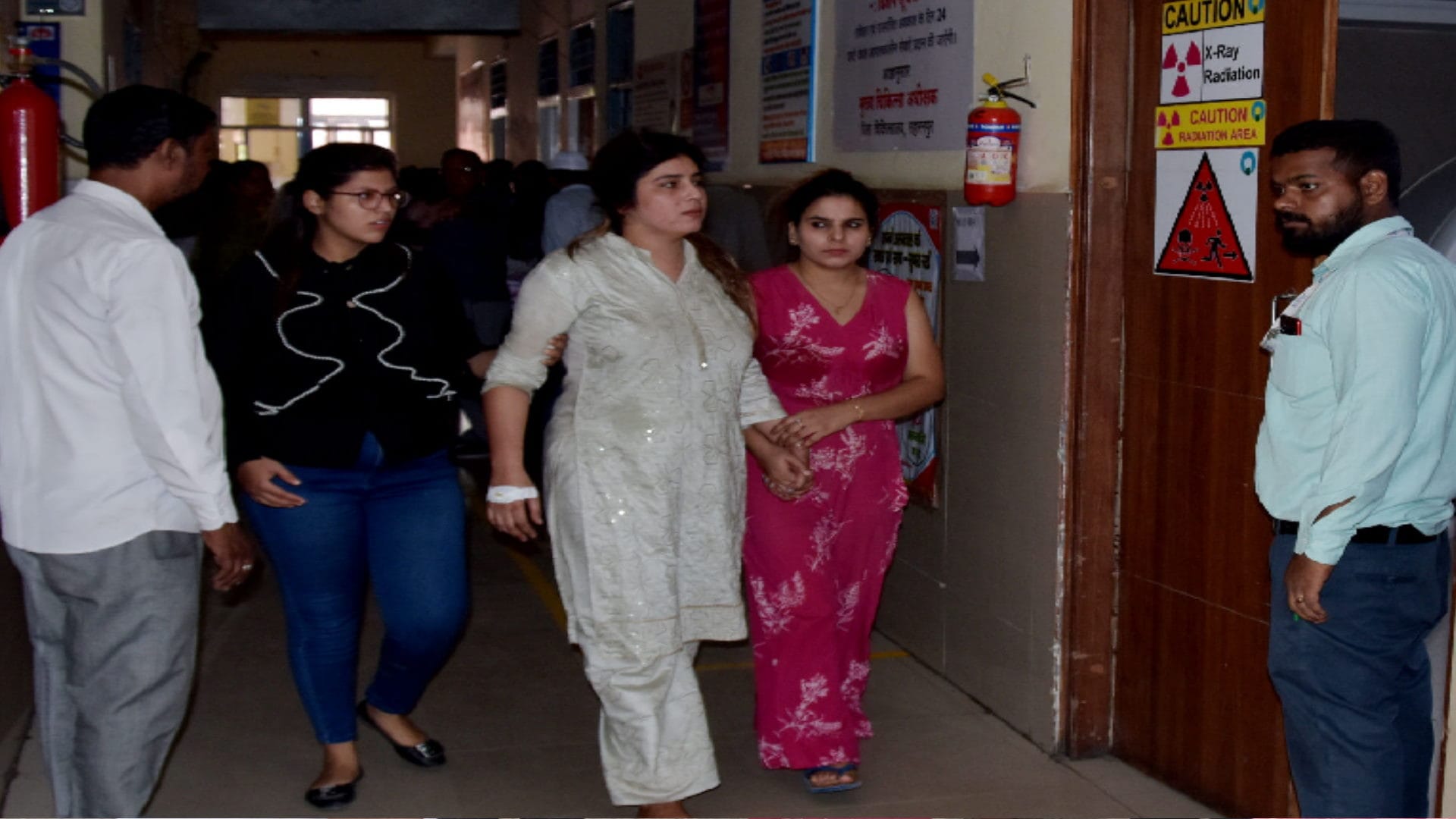 Saharanpur Shakambhari accident: Daughters are in shock after death of mother see photos