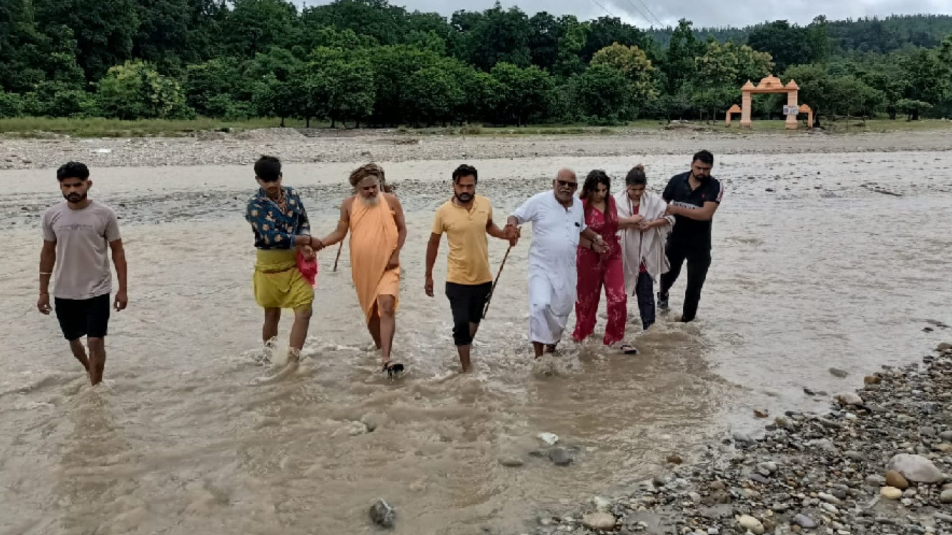 Saharanpur Shakambhari accident: Daughters are in shock after death of mother see photos