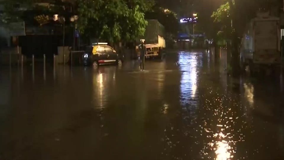 delhi weather forecast this week people get relief from heat chance of rain on wednesday