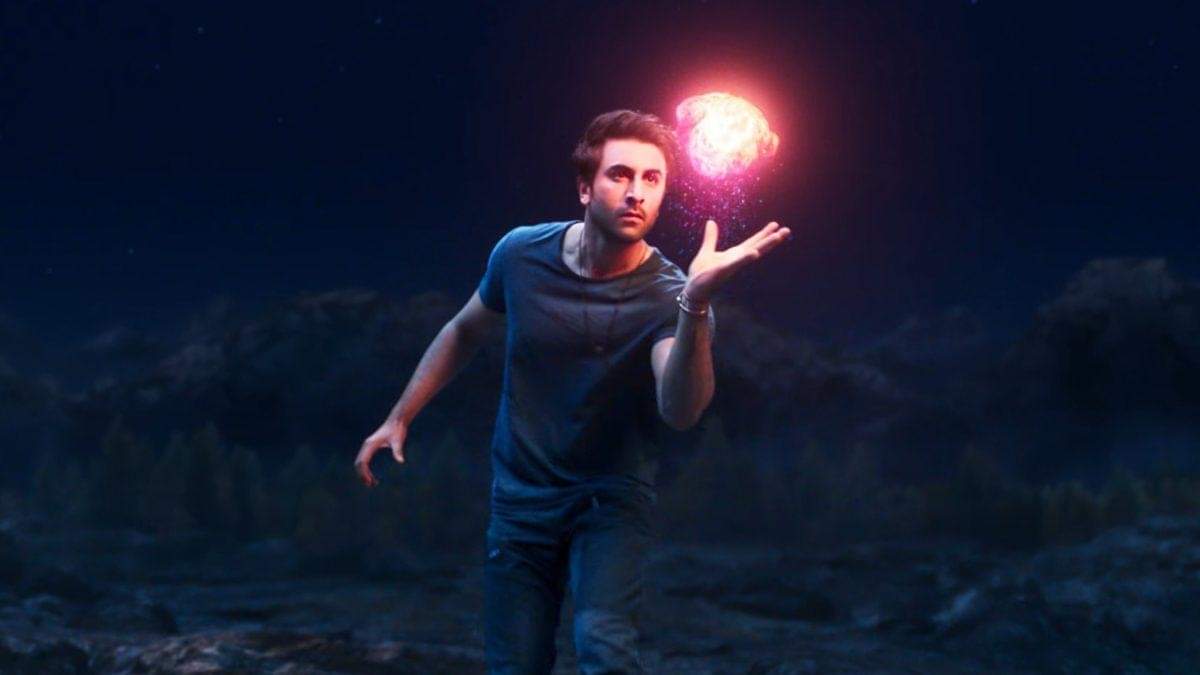 thursday BoxOffice Report Brahmastra Part 1 Shiva Collection Day 14 vendhu thanindhathu kaadu chup prediction