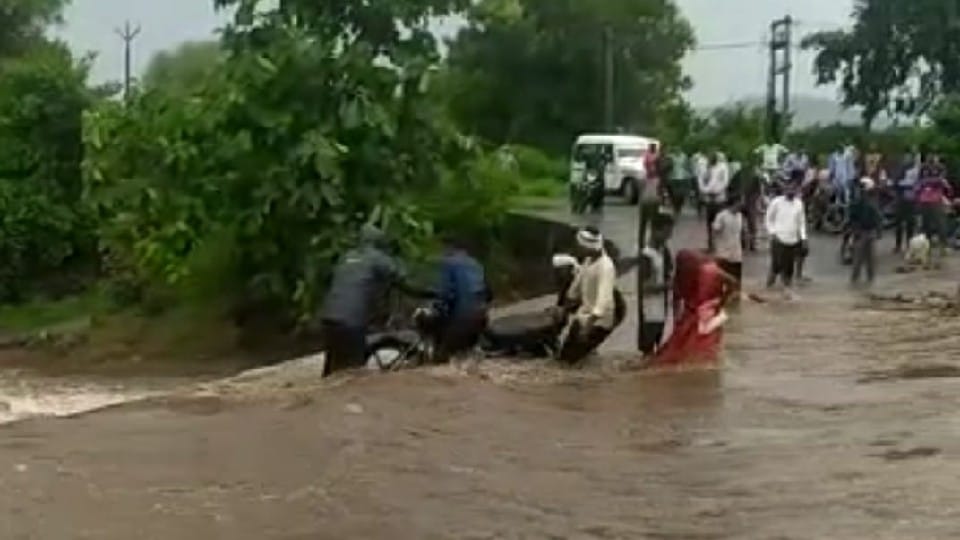 Rain in MP: Gates of many dams opened, Ghats submerged in Ujjain, Narmada water level increased