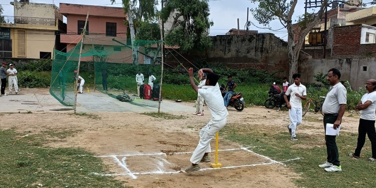 Hathras: Players shed sweat for selection in cricket team