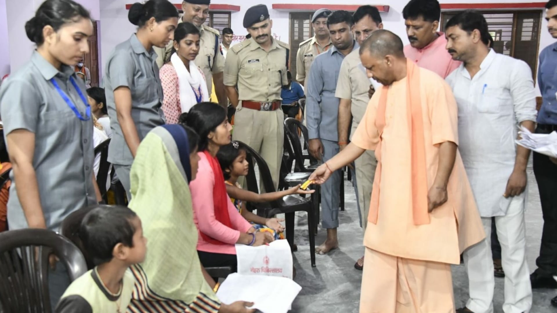 CM Yogi held public court in Gorakhpur