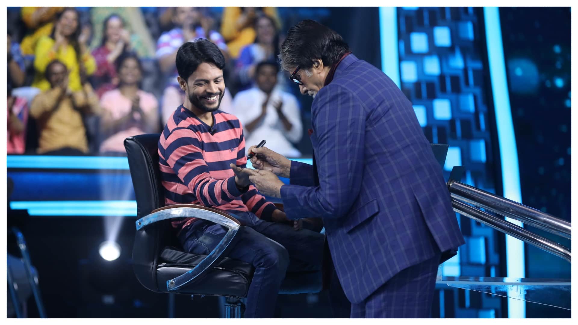 Kaun Banega Crorepati: Glimpses of Andaz Apna Apna seen on the set of Amitabh Bachchan show KBC Season 14