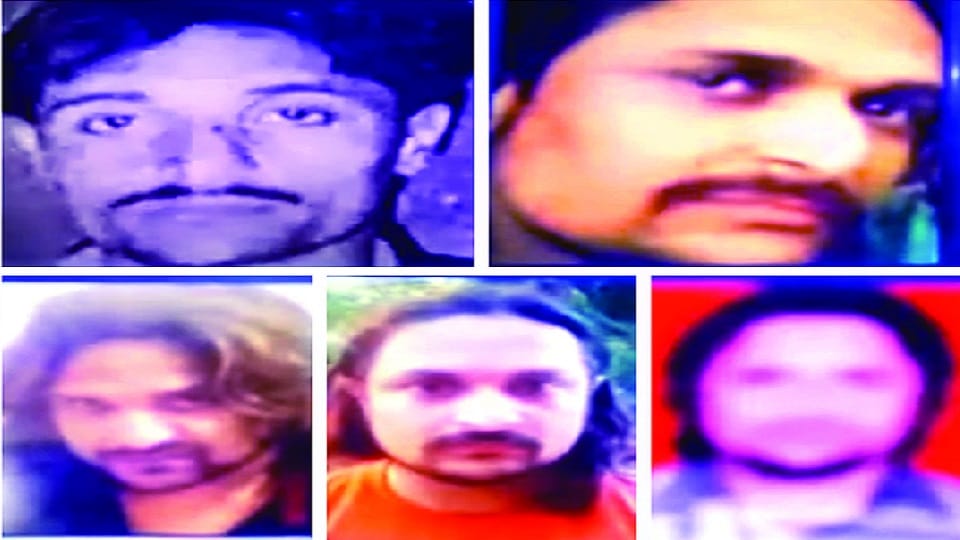 car thief Kunal who stole five thousand cars arrested by delhi police with two receivers
