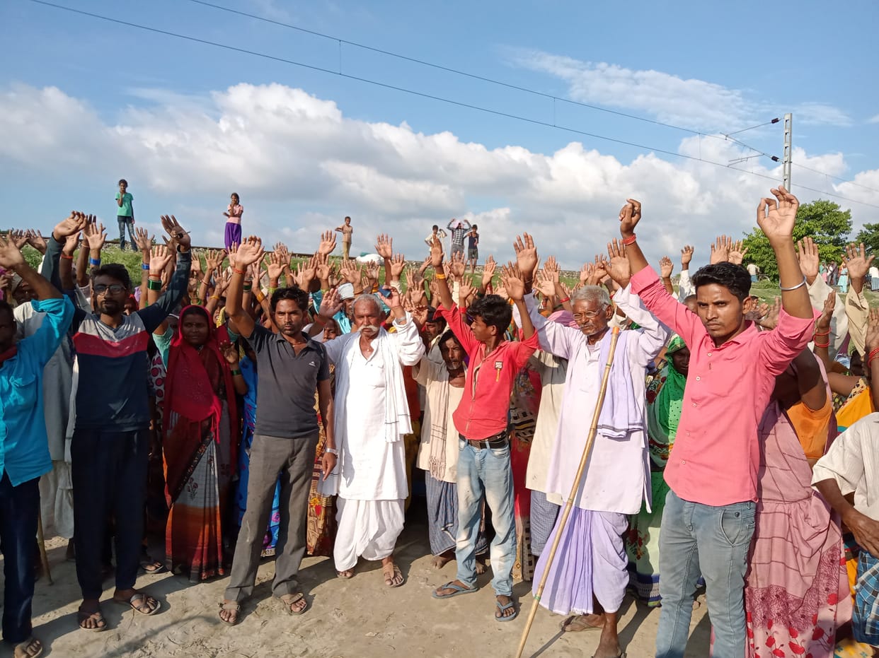 Fighting for land, demonstration