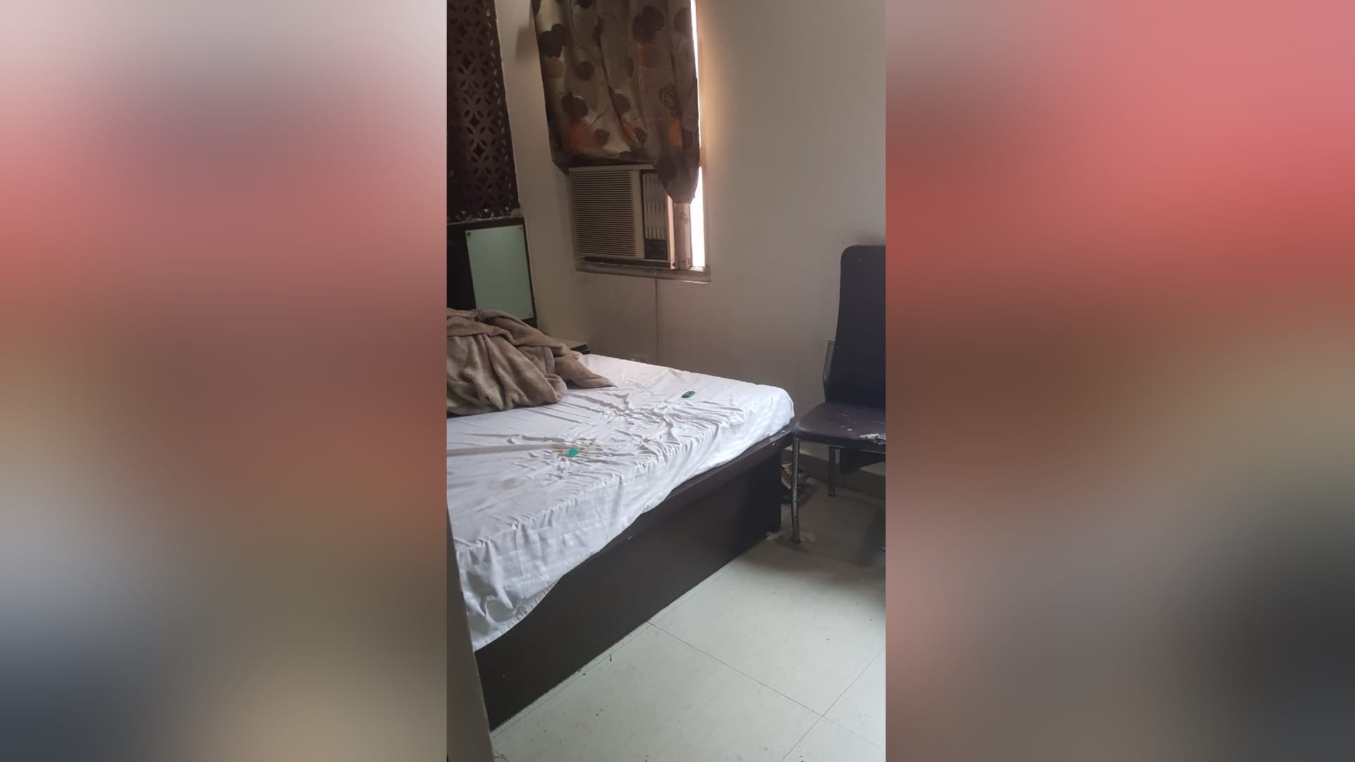 Naked body of girl found in hotel bathroom, fear of murder and sexual harassment