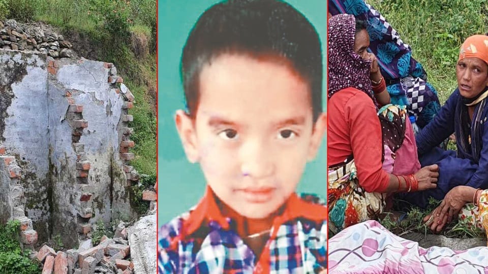 Uttarakhand champawat news: student died due to Toilet roof collapse but save three children