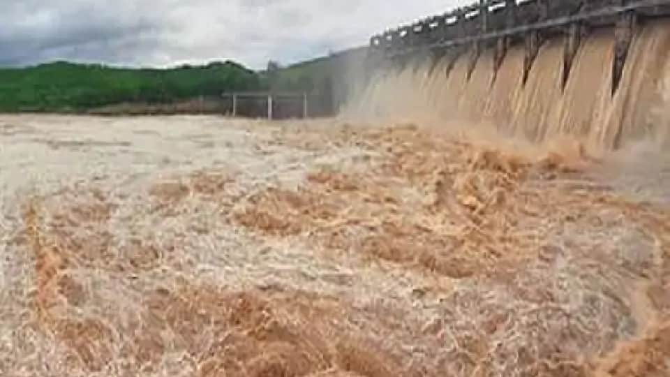 Rain in MP: Gates of many dams opened, Ghats submerged in Ujjain, Narmada water level increased