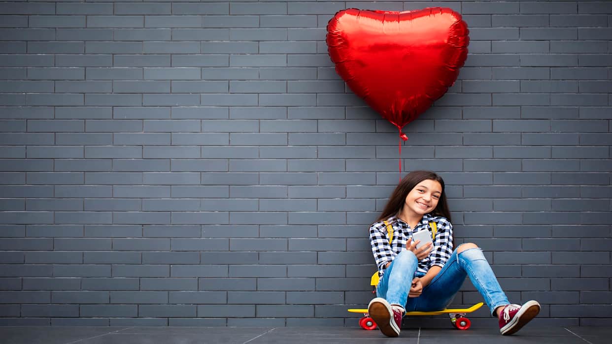 Parenting Tips To Deal With Your Child Teenage Love And Romantic Relationship